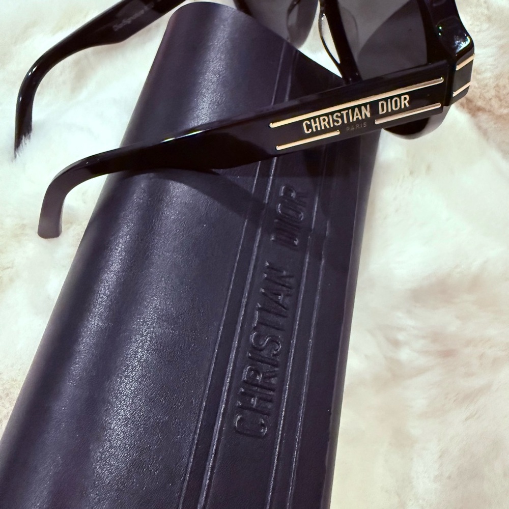Dior Black Oversized Round Sunglasses - Picture 3 of 6